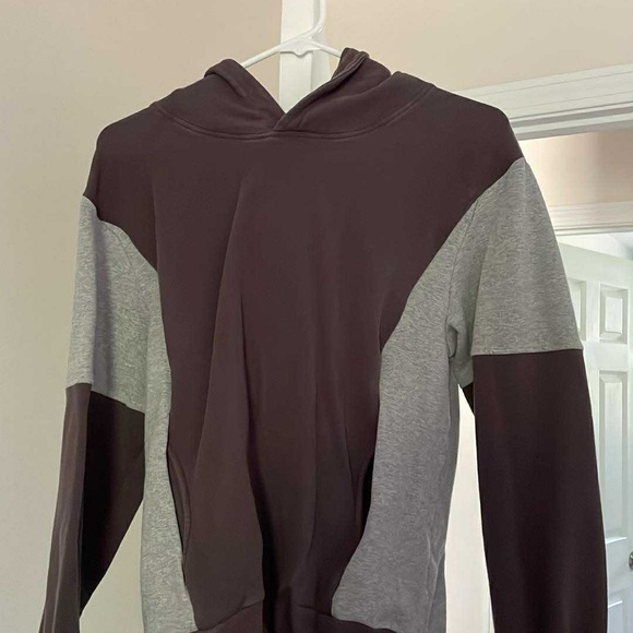 Breastfeeding grey Movemama hoodie - Picture 1 of 4